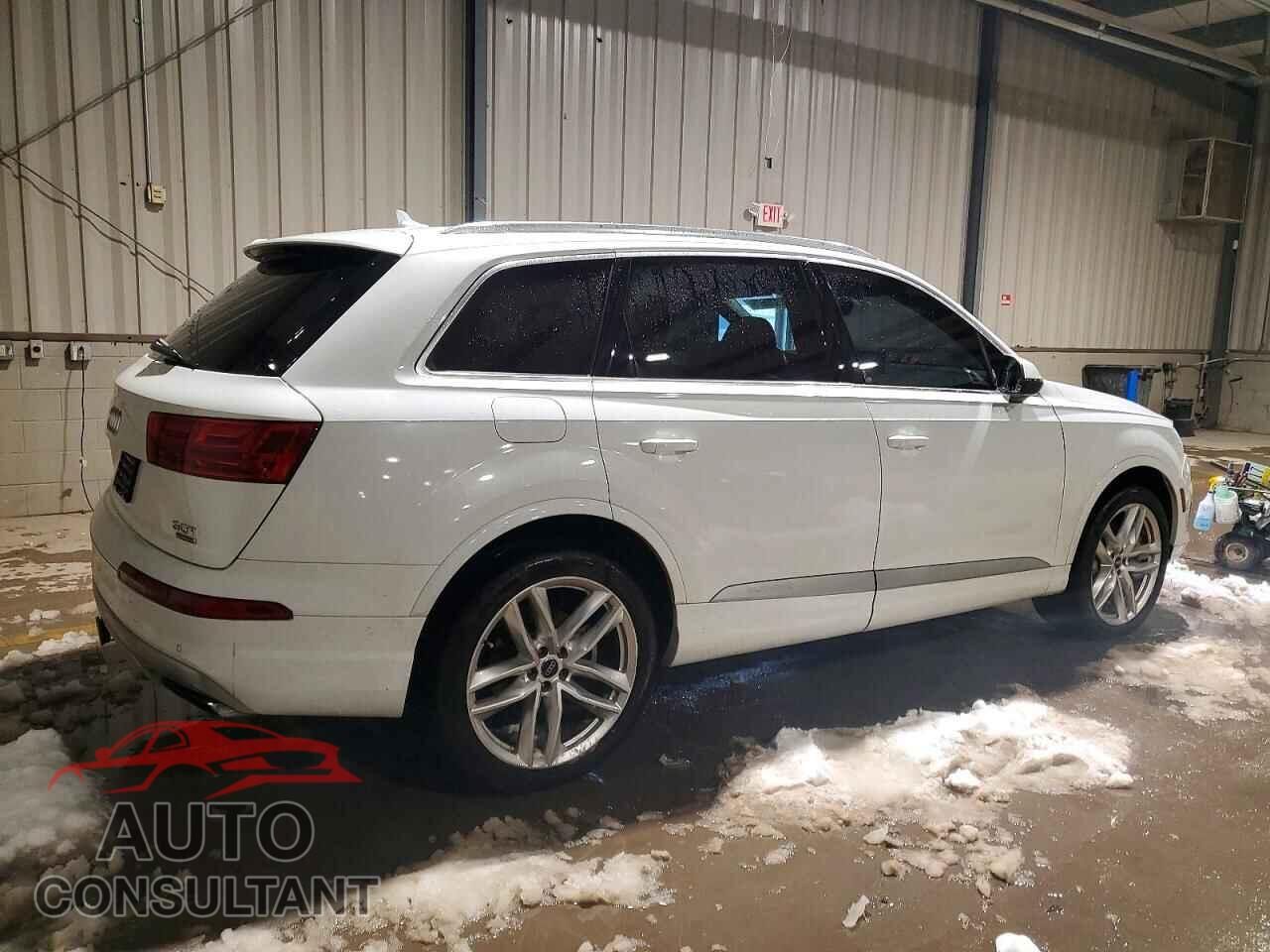 AUDI Q7 2017 - WA1VAAF72HD041533