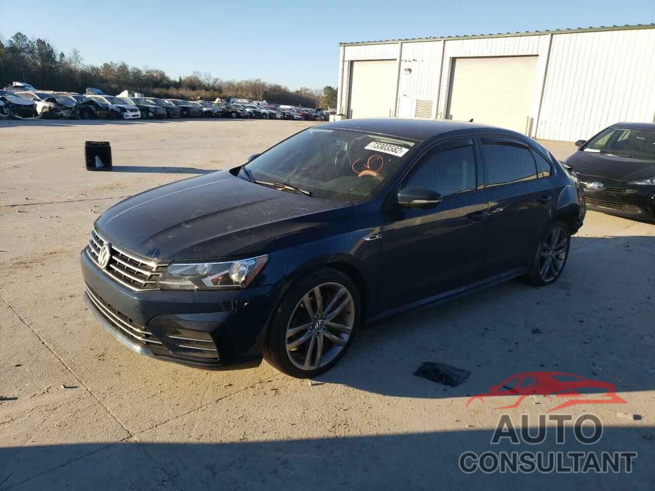 VOLKSWAGEN PASSAT 2018 - 1VWAA7A34JC030683