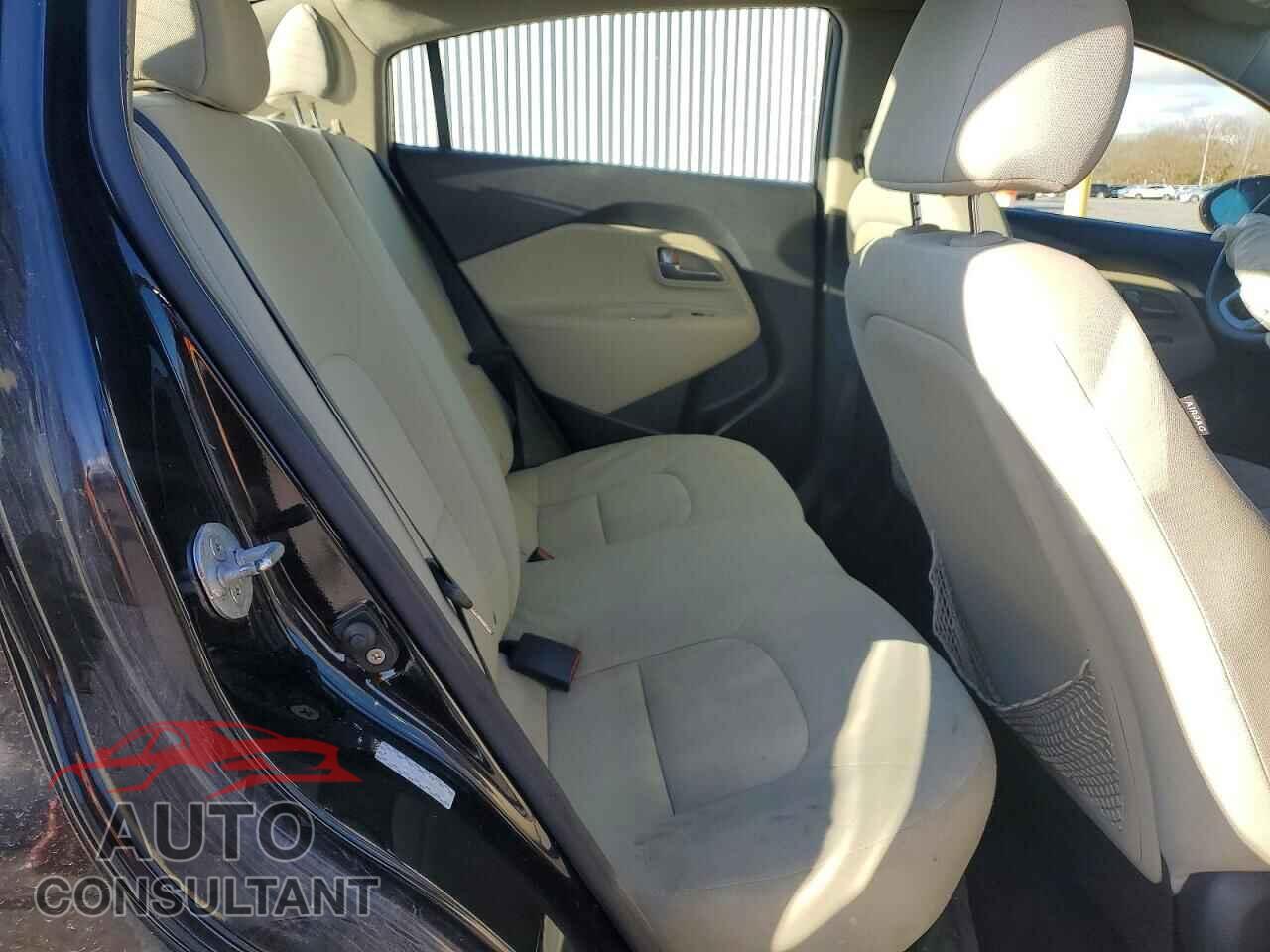 KIA RIO 2012 - KNADM4A38C6047331