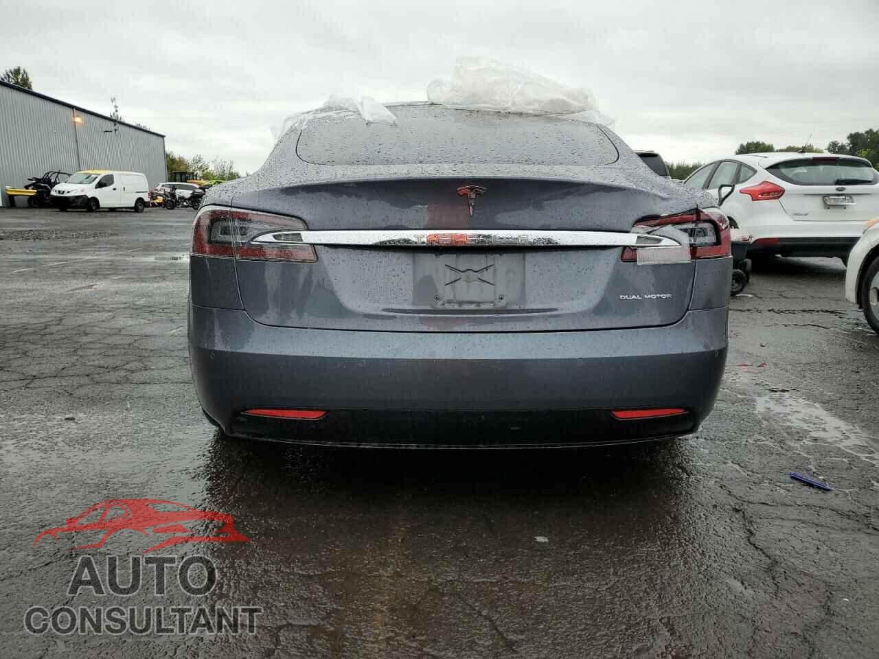 TESLA MODEL S 2021 - 5YJSA1E28MF423888