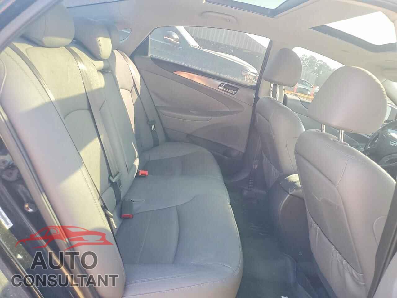 HYUNDAI SONATA 2014 - KMHEC4A40EA110534