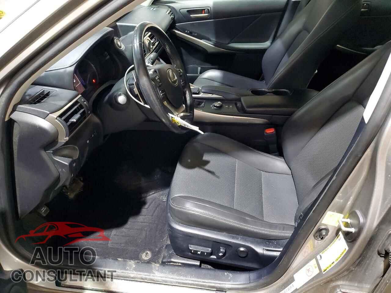 LEXUS IS 2017 - JTHCM1D21H5023951