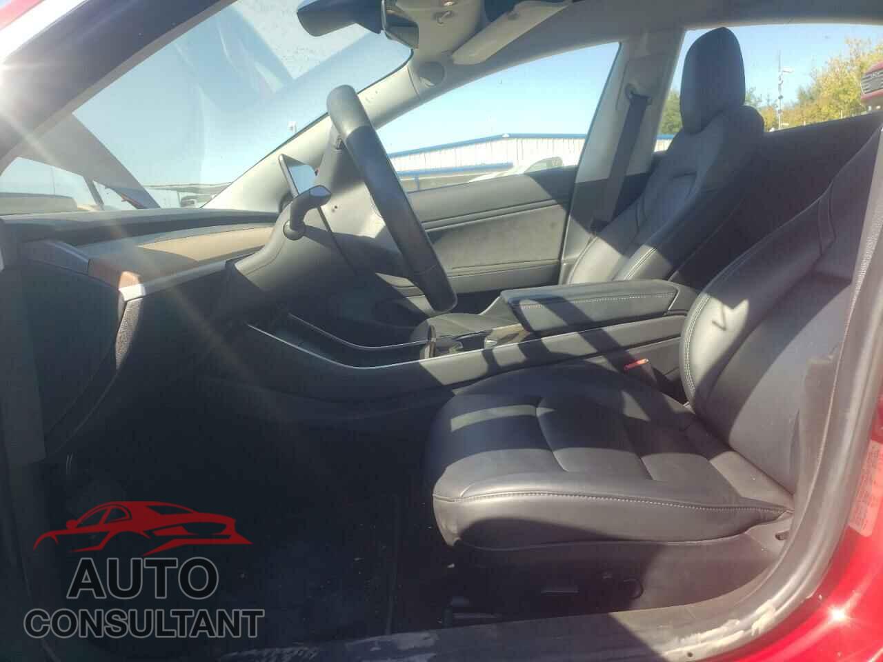 TESLA MODEL 3 2018 - 5YJ3E1EA5JF061742