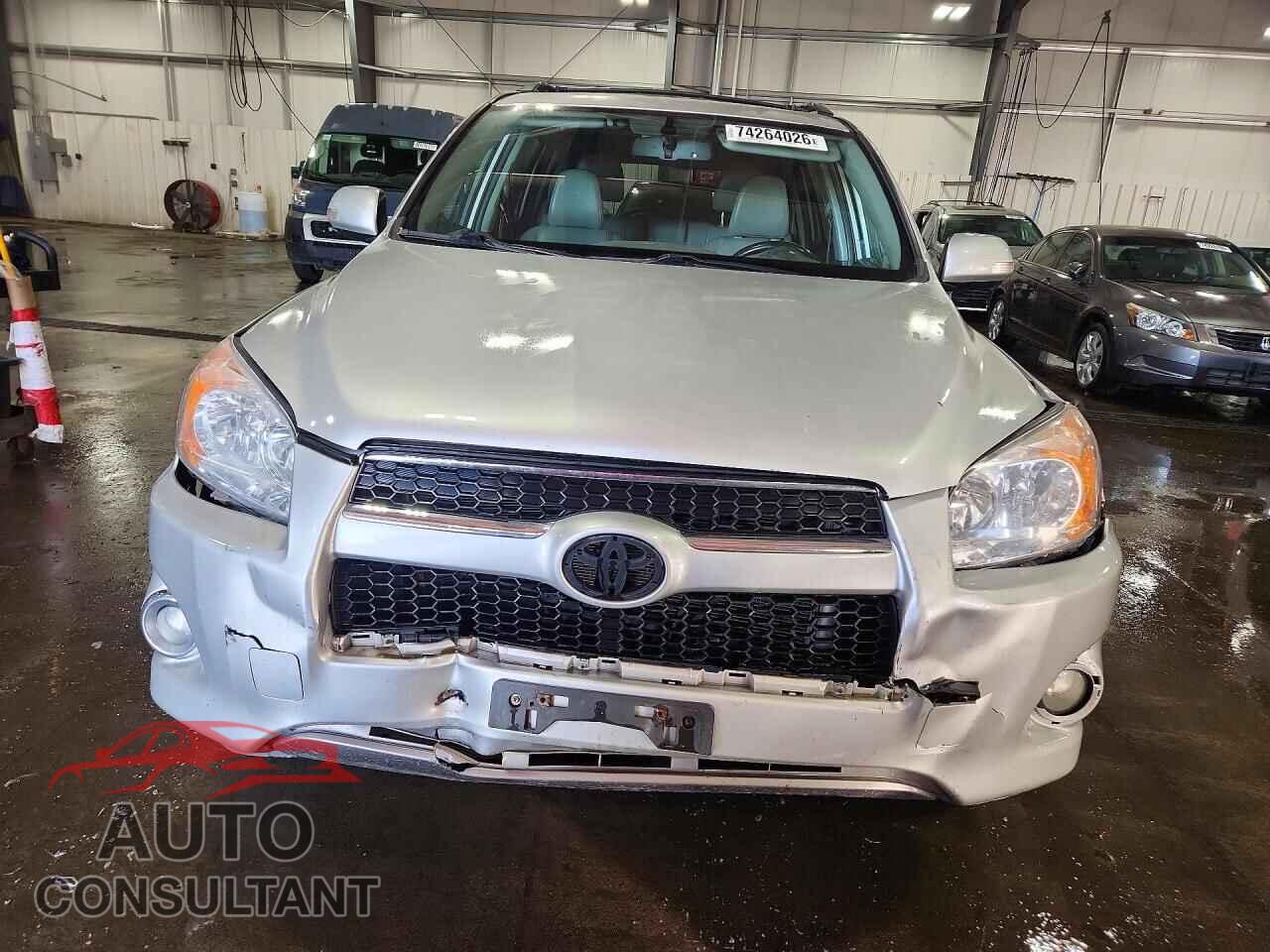 TOYOTA RAV4 2012 - 2T3DF4DV6CW248735