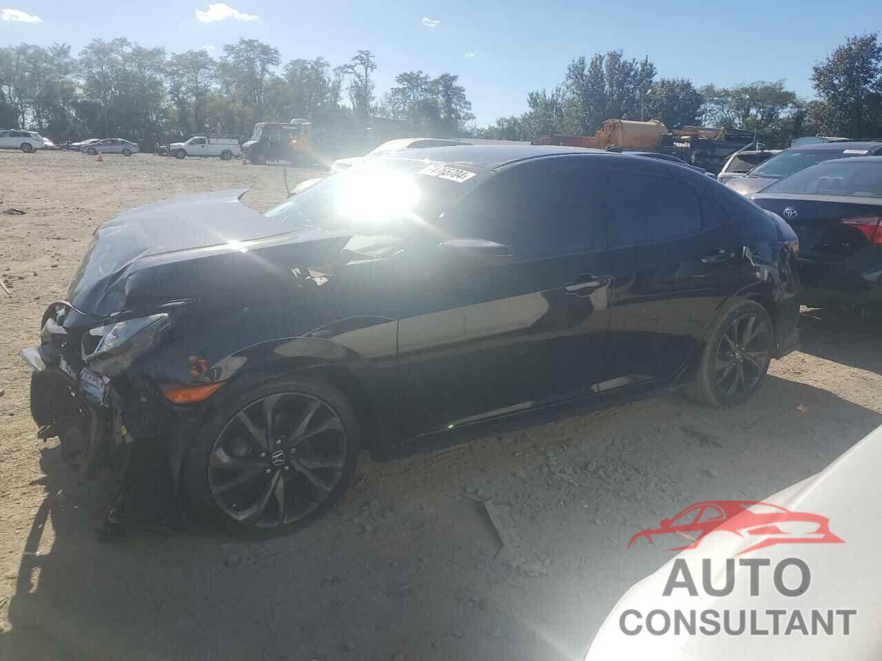 HONDA CIVIC 2018 - SHHFK7H40JU418273