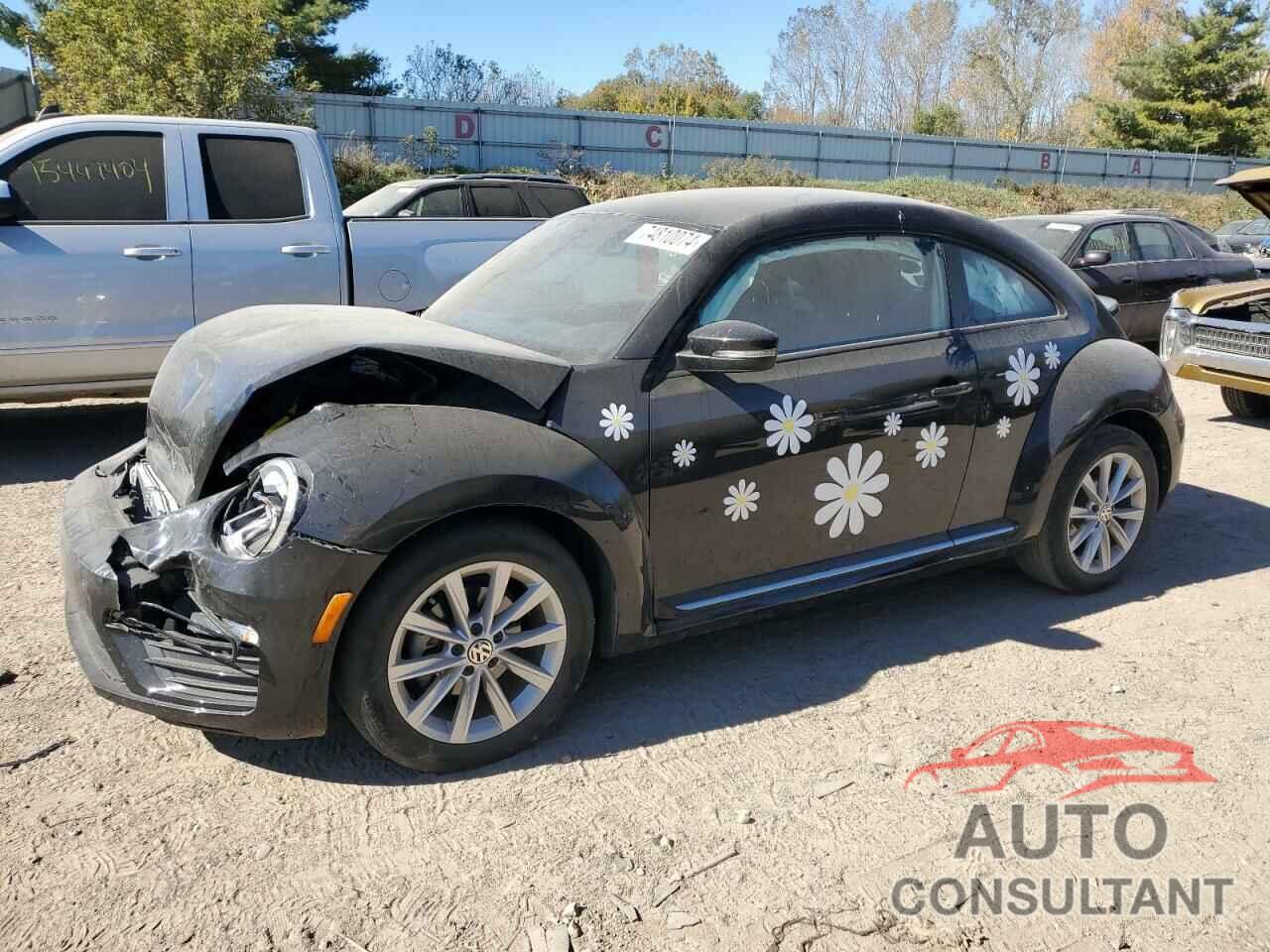 VOLKSWAGEN BEETLE 2018 - 3VWFD7ATXJM707800