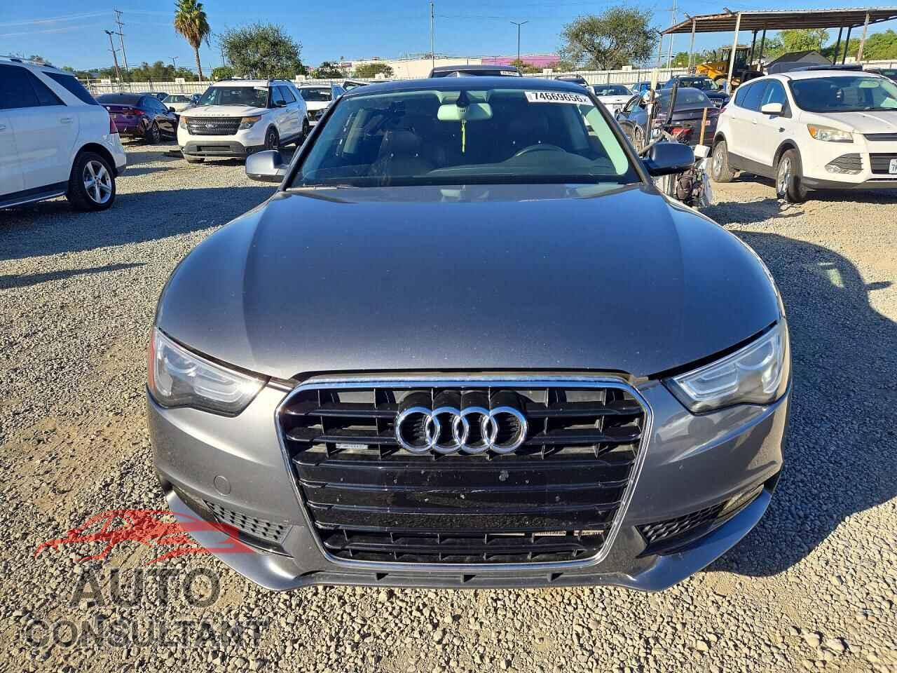AUDI A5 2015 - WAUCFAFR9FA032002
