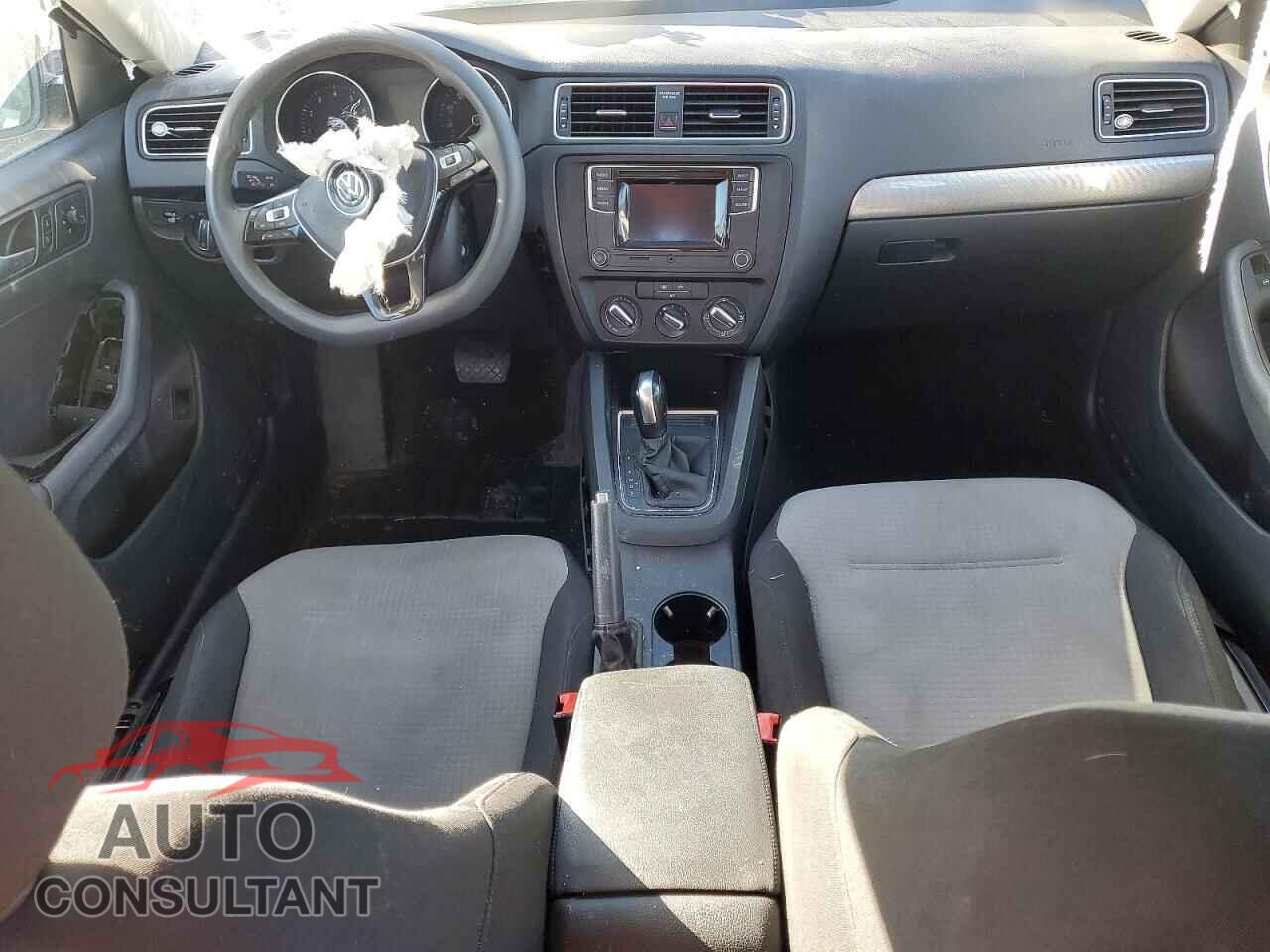 VOLKSWAGEN JETTA 2017 - 3VW2B7AJ2HM263406