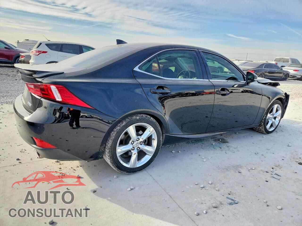 LEXUS IS 2014 - JTHBE1D22E5002482