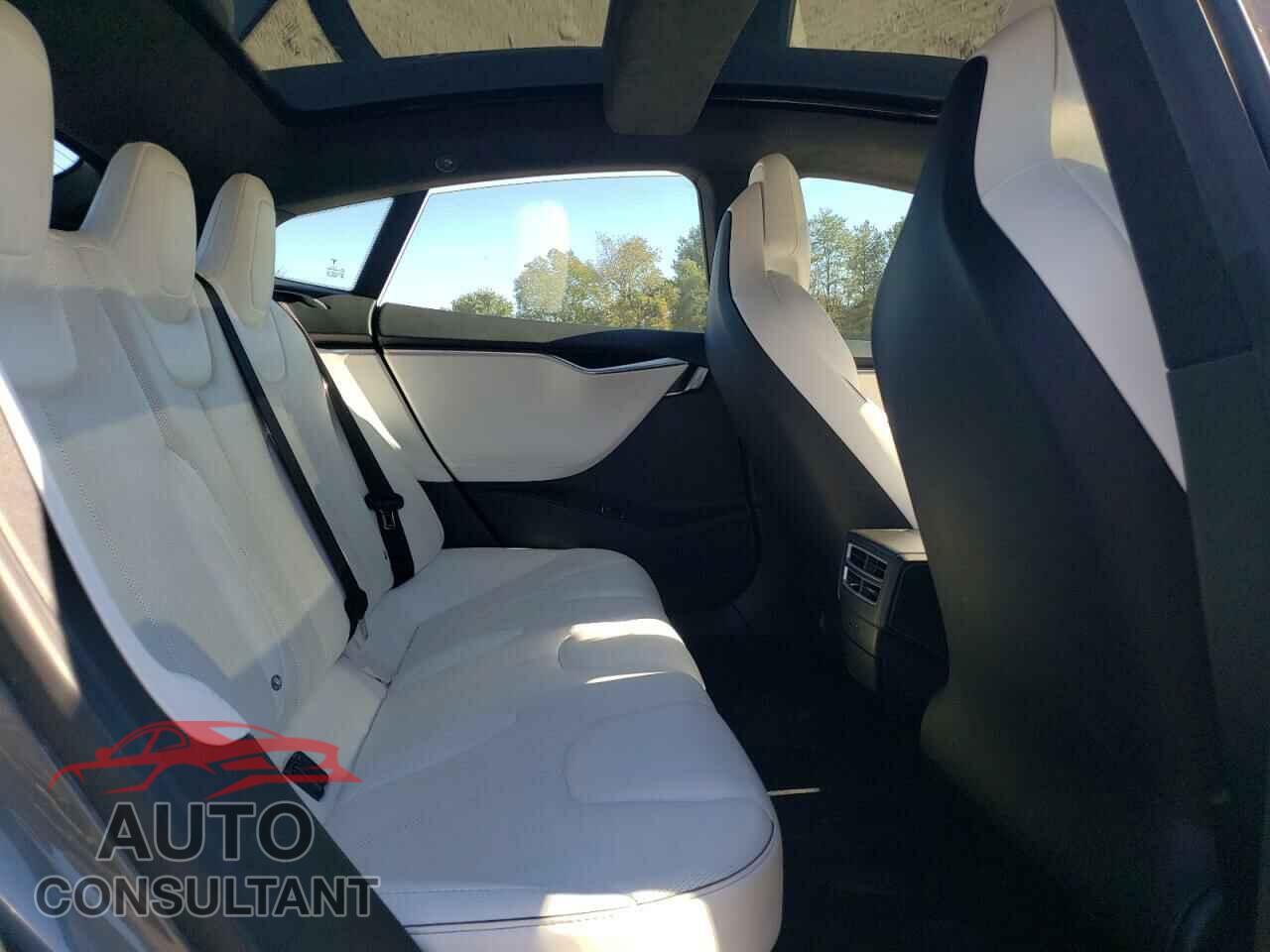 TESLA MODEL S 2017 - 5YJSA1E20HF183158