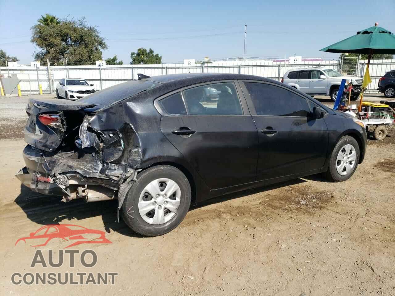 KIA FORTE 2017 - 3KPFK4A76HE141908
