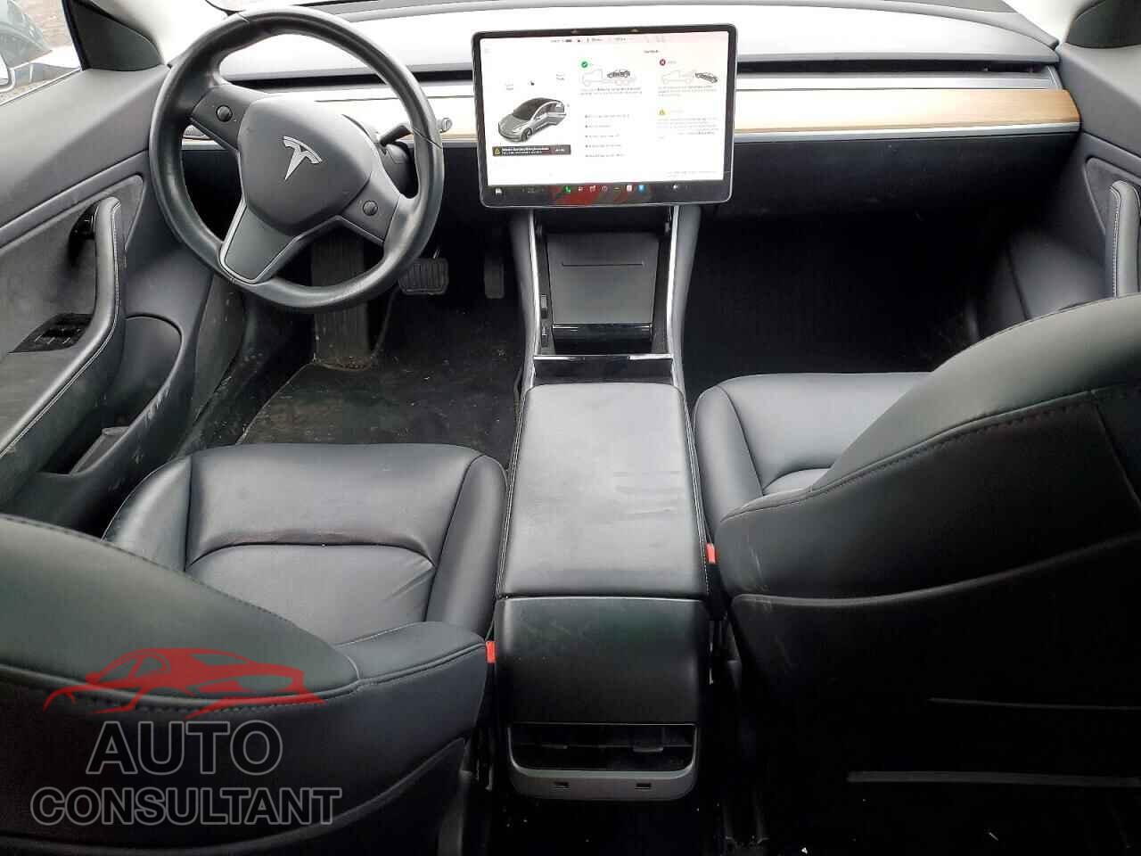 TESLA MODEL 3 2019 - 5YJ3E1EB3KF386495