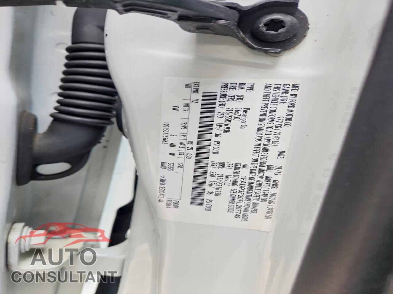 FORD FOCUS 2015 - 1FADP3F20FL207749