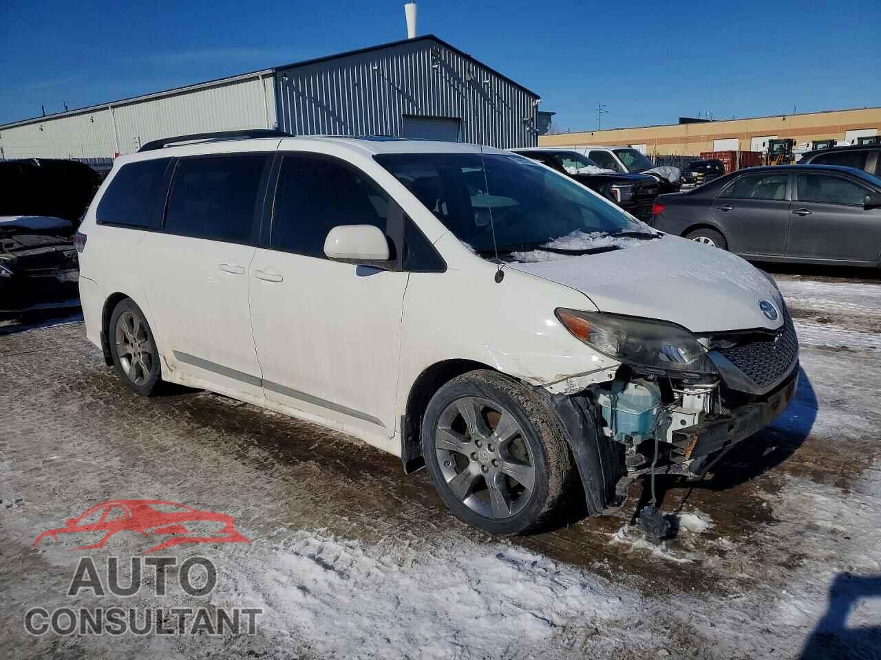 TOYOTA SIENNA 2011 - 5TDXK3DC7BS099320