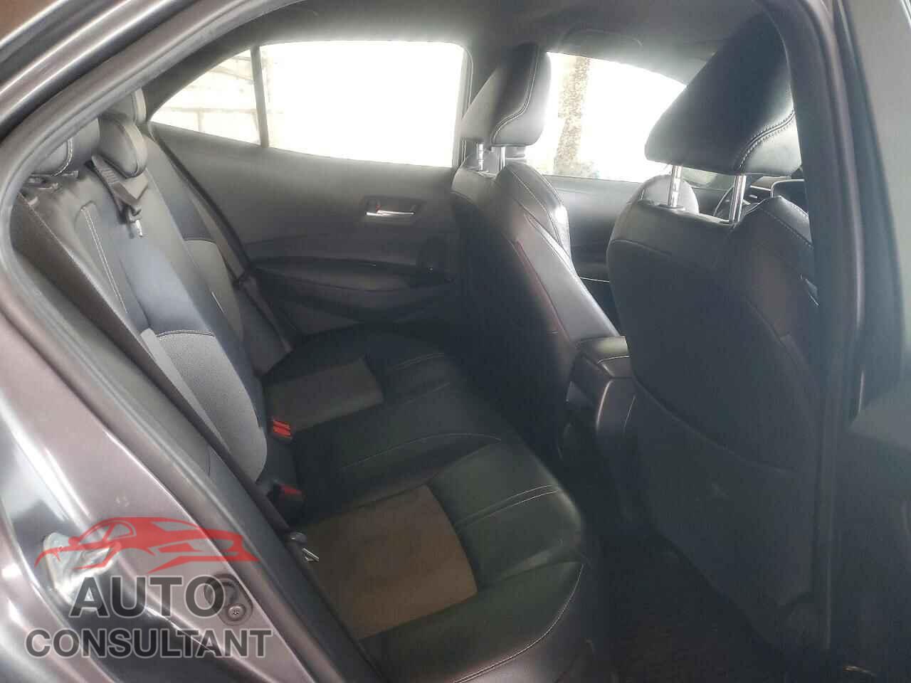 TOYOTA COROLLA 2021 - JTNC4MBE5M3116702
