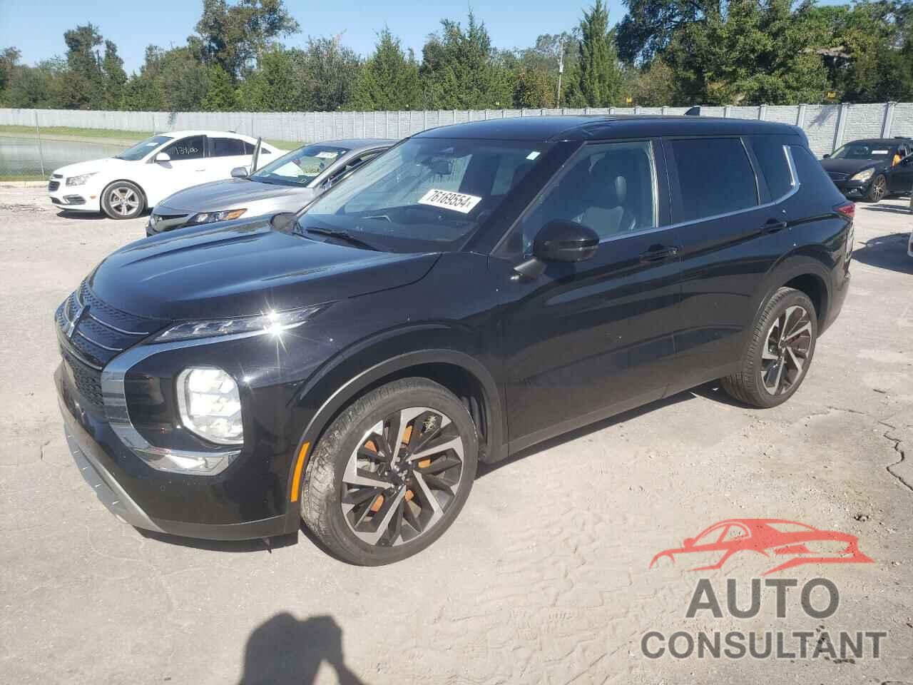MITSUBISHI OUTLANDER 2023 - JA4J3UA87PZ027025