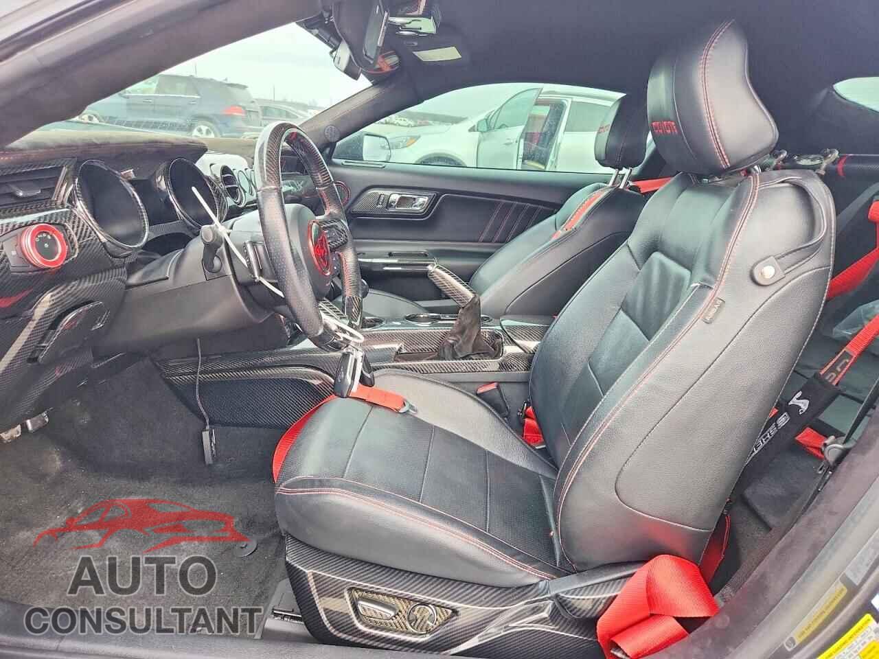 FORD MUSTANG 2017 - 1FA6P8CF7H5290634