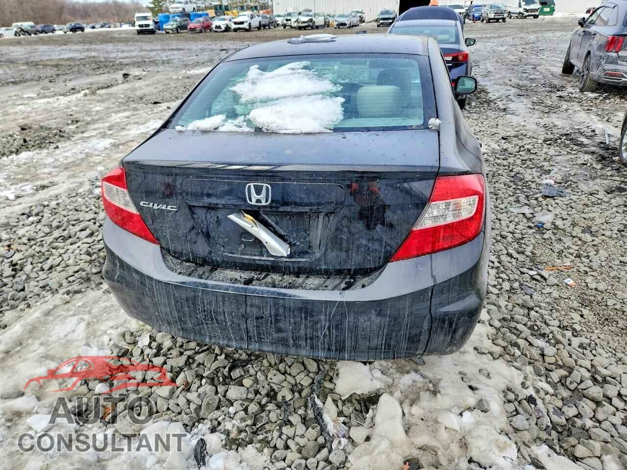 HONDA CIVIC 2012 - 2HGFB2F55CH516830