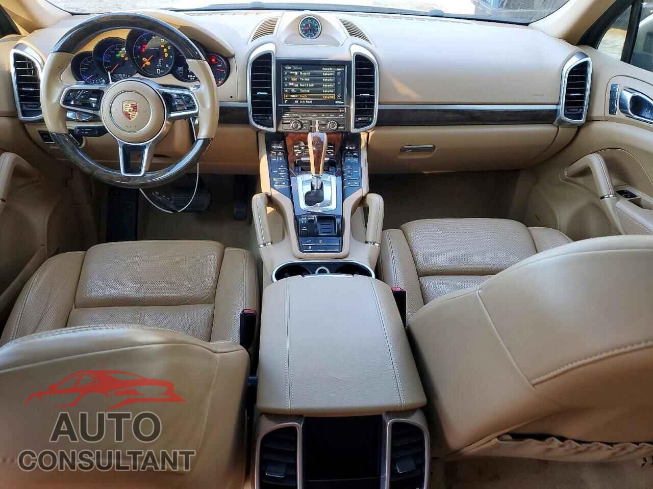 PORSCHE CAYENNE 2016 - WP1AA2A25GLA08888