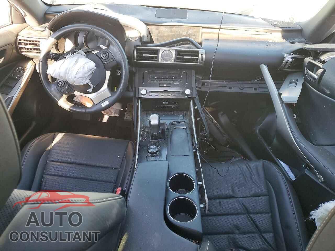 LEXUS IS 2014 - JTHBE1D29E5013219