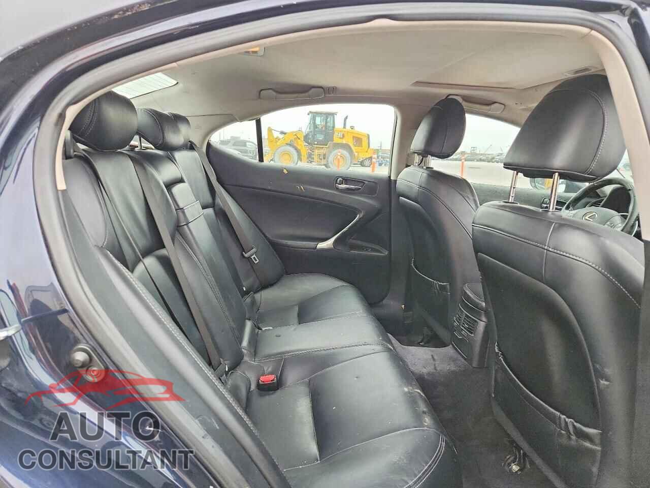 LEXUS IS 2010 - JTHBF5C2XA5125768