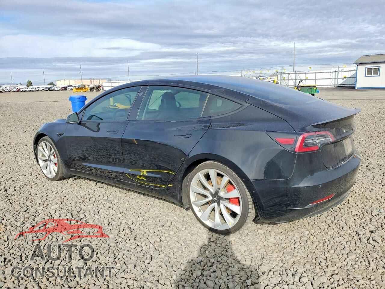 TESLA MODEL 3 2018 - 5YJ3E1EB4JF181038