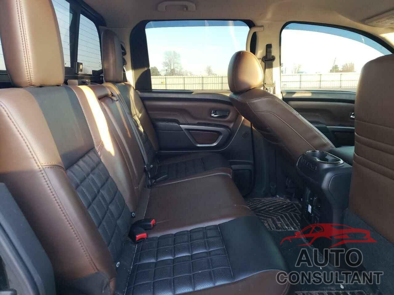 NISSAN TITAN 2017 - 1N6AA1E52HN528579