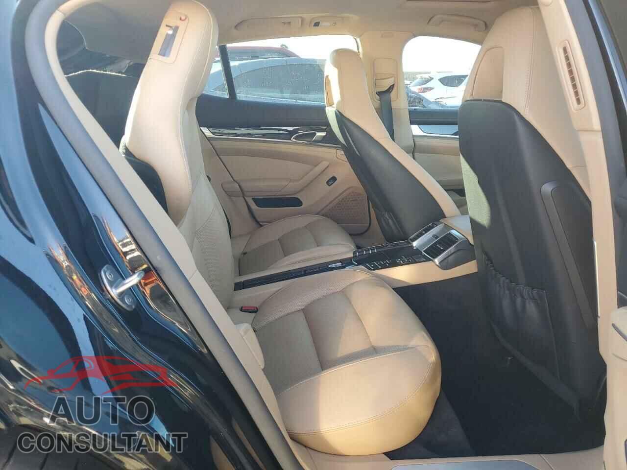 PORSCHE PANAMERA 2016 - WP0AA2A76GL000828