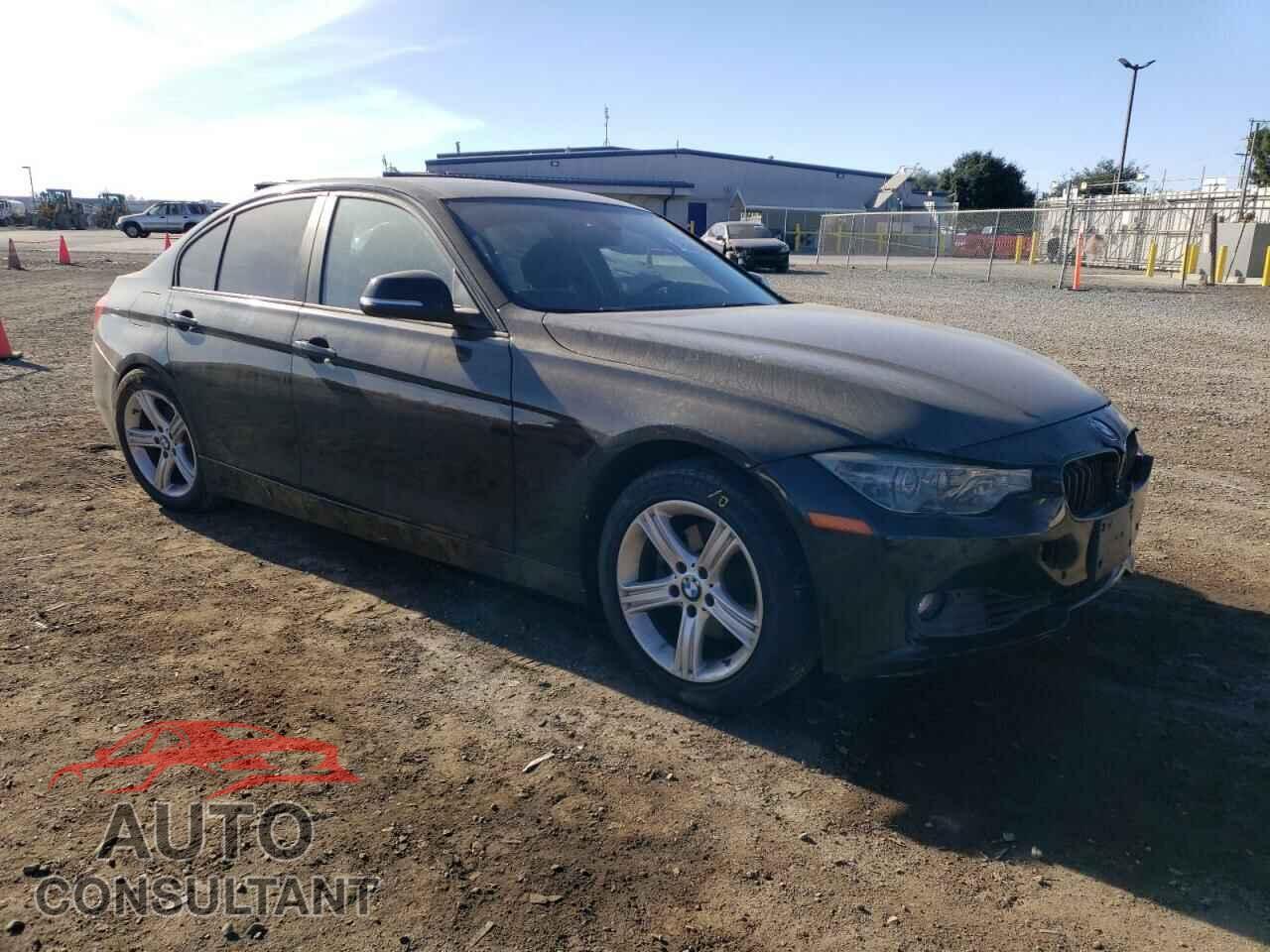 BMW 3 SERIES 2013 - WBA3C1C52DF440626