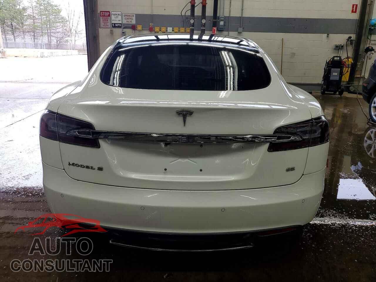 TESLA MODEL S 2013 - 5YJSA1CN7DFP25752