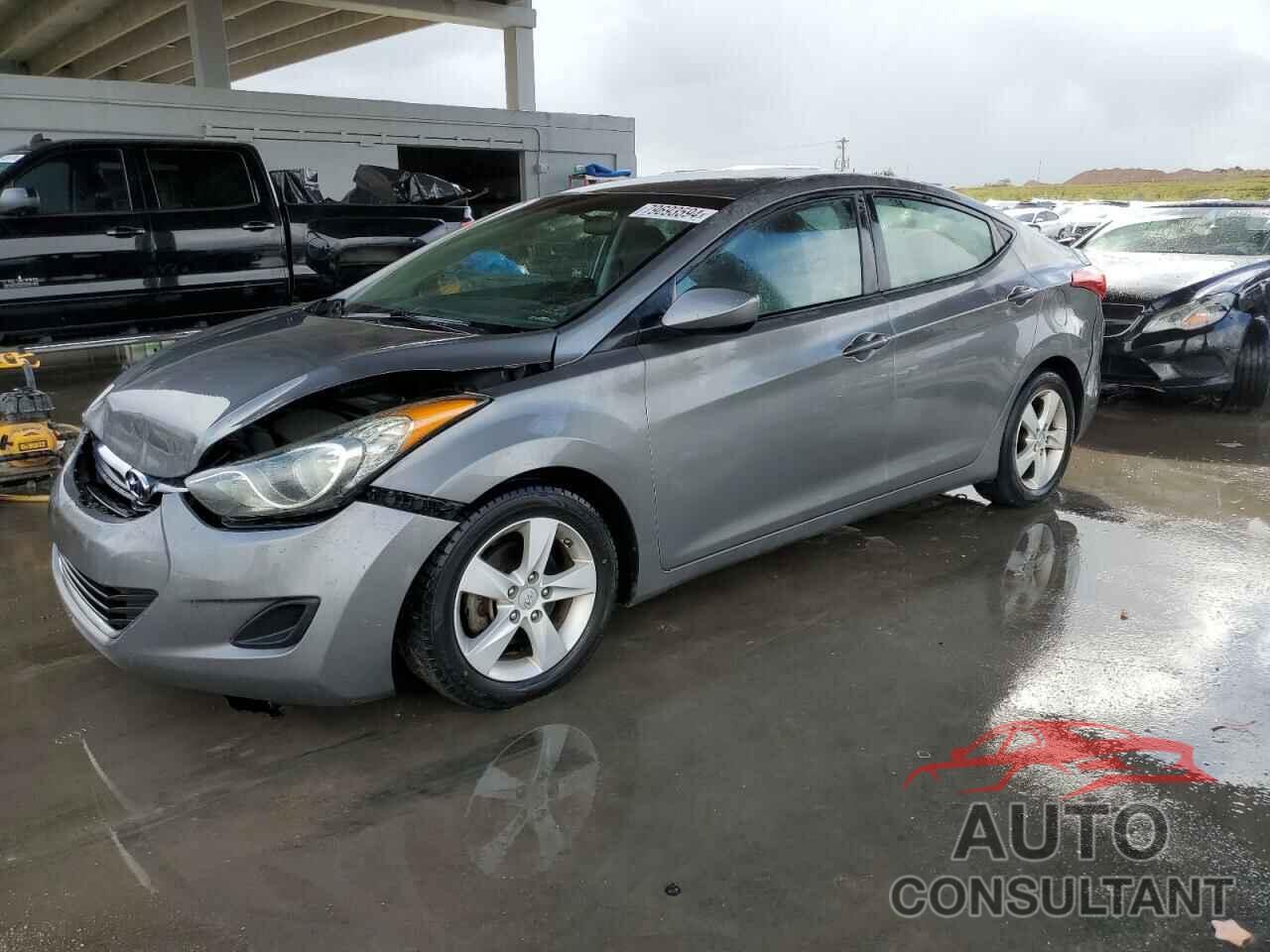 HYUNDAI ELANTRA 2013 - 5NPDH4AE5DH363074