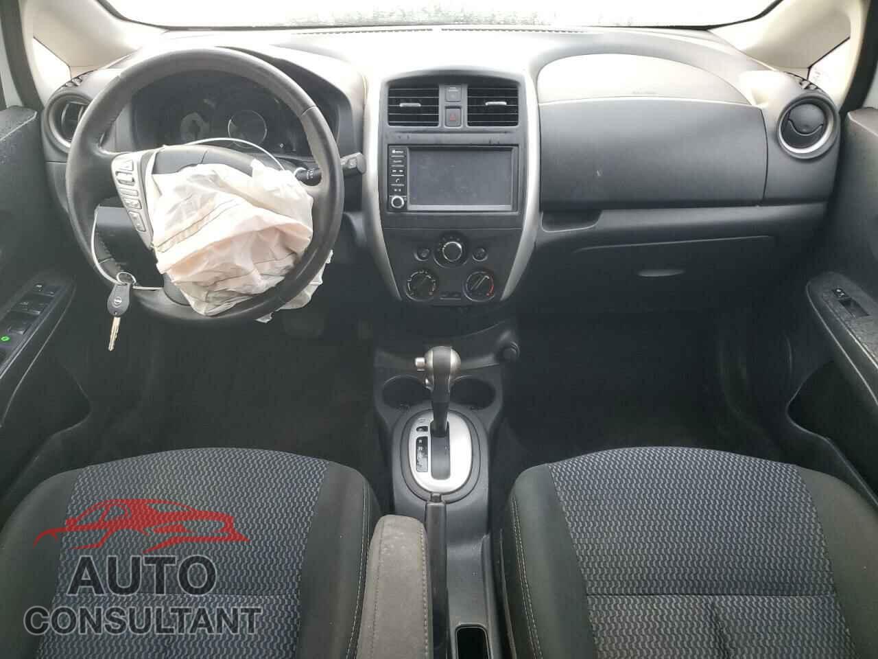 NISSAN VERSA 2019 - 3N1CE2CP3KL365980