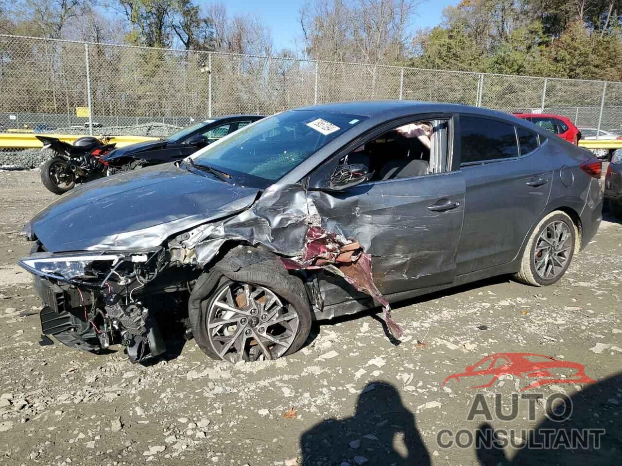 HYUNDAI ELANTRA 2019 - KMHD84LFXKU805092