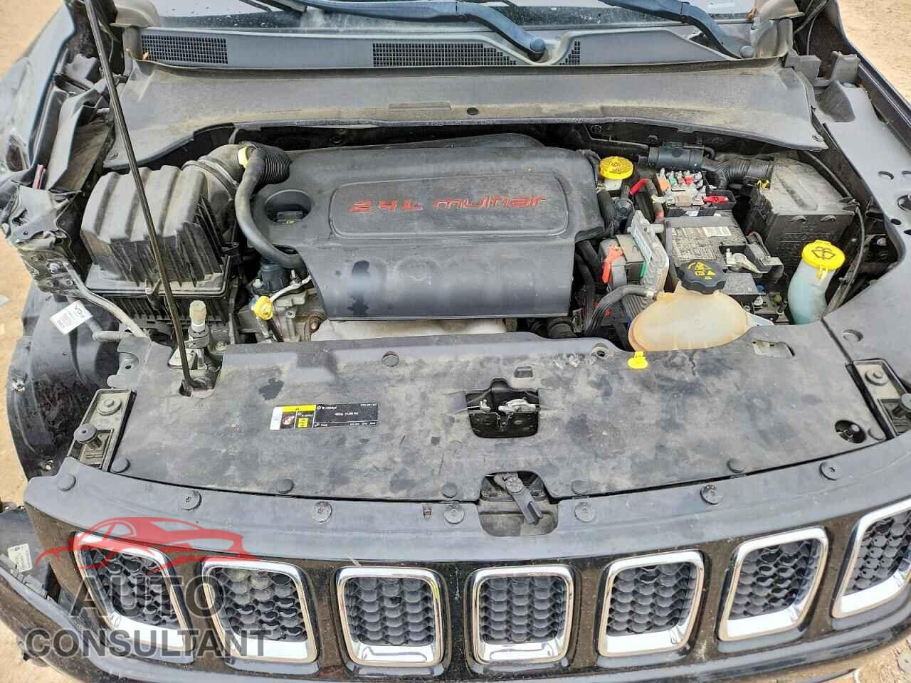 JEEP COMPASS 2018 - 3C4NJDBB8JT480107