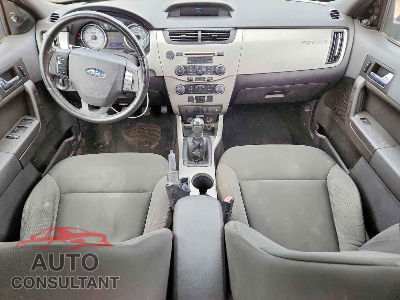 FORD FOCUS 2009 - 1FAHP36N49W117583