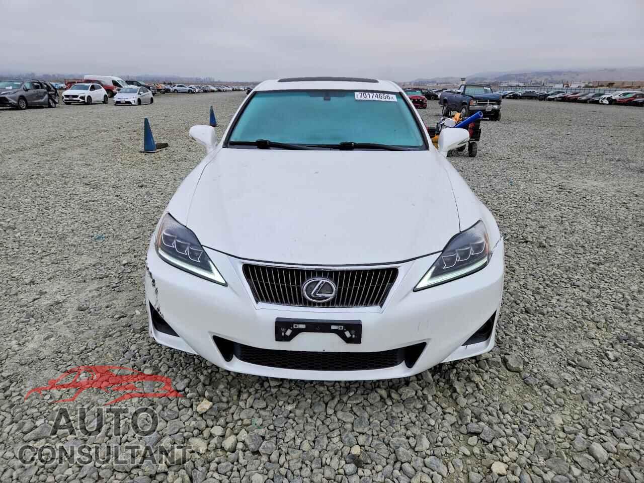 LEXUS IS 2013 - JTHBF5C25D5185249