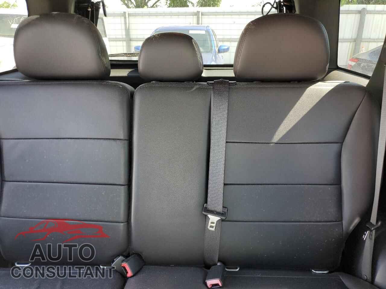 FORD ESCAPE 2011 - 1FMCU0EG4BKB10186