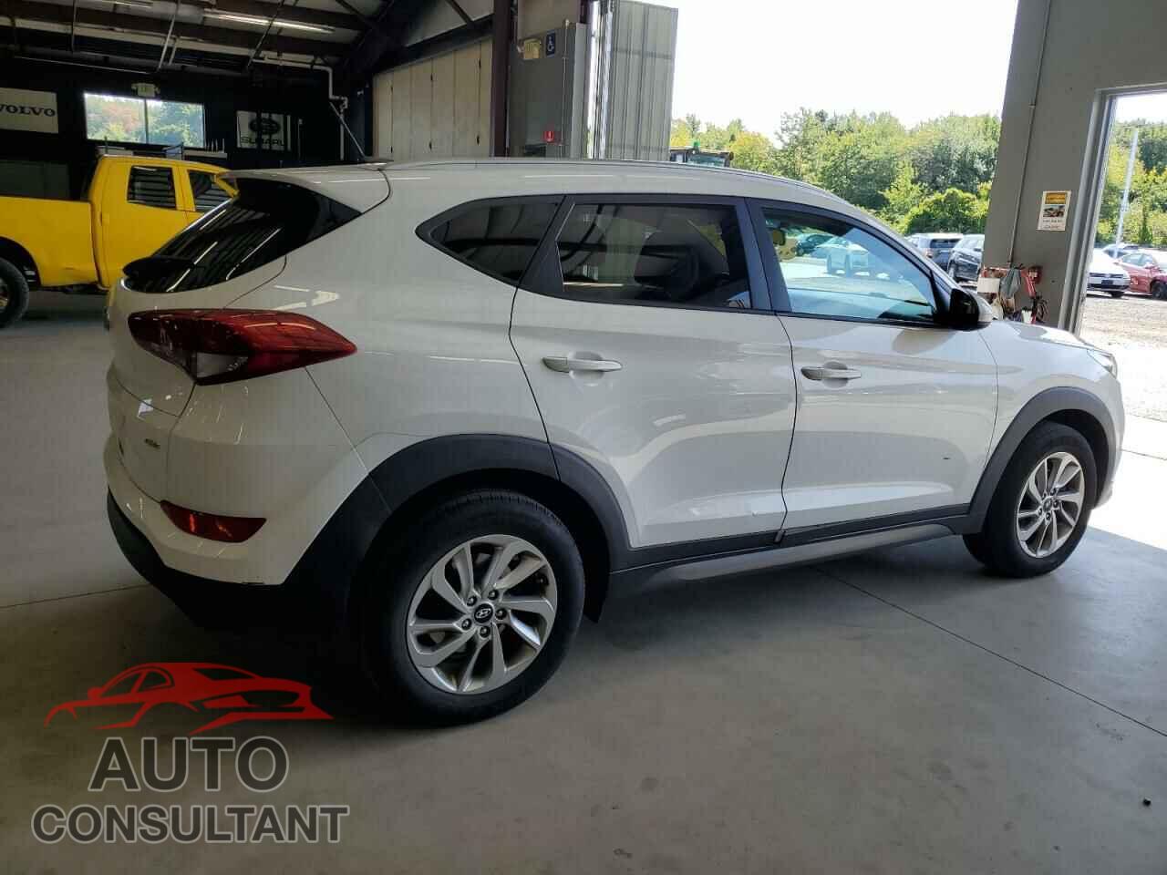 HYUNDAI TUCSON 2016 - KM8J3CA47GU189372