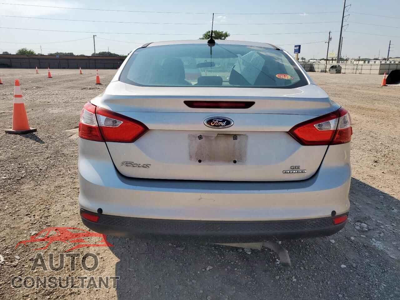 FORD FOCUS 2014 - 1FADP3F26EL321088