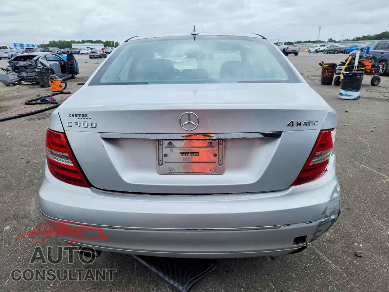 MERCEDES-BENZ C-CLASS 2012 - WDDGF8BBXCR198716