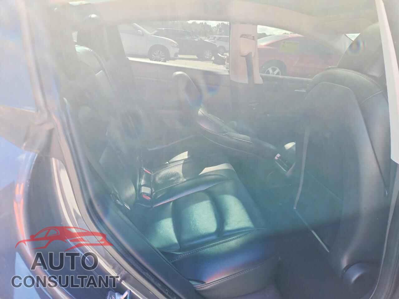 TESLA MODEL 3 2021 - 5YJ3E1EA1MF086030