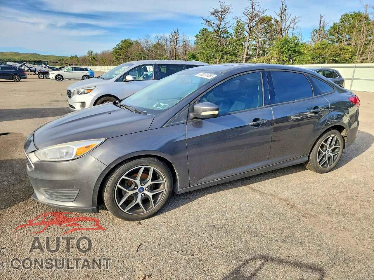 FORD FOCUS 2017 - 1FADP3E21HL261940