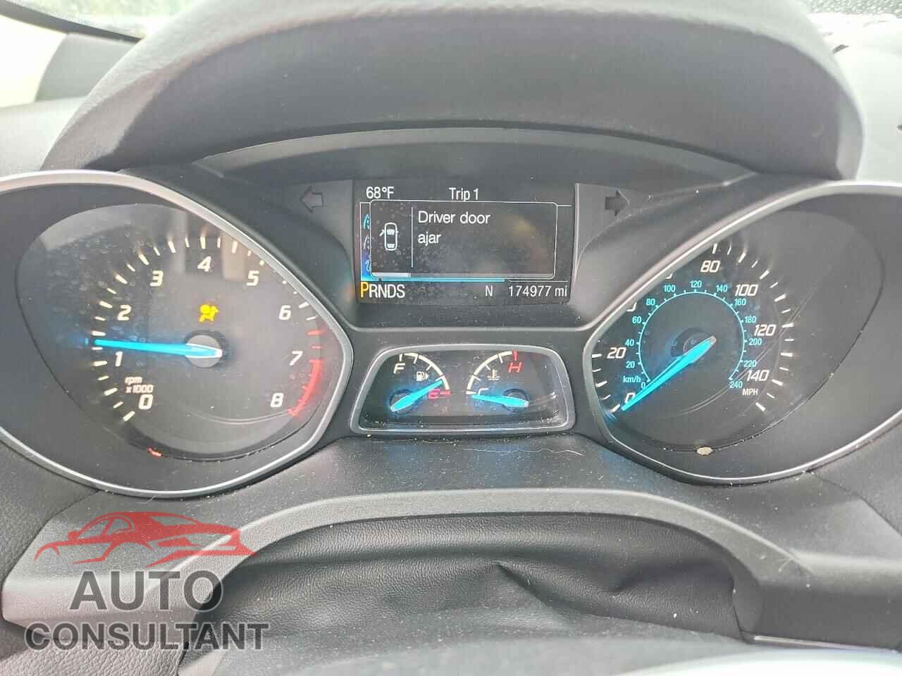 FORD ESCAPE 2015 - 1FMCU9J92FUC29151