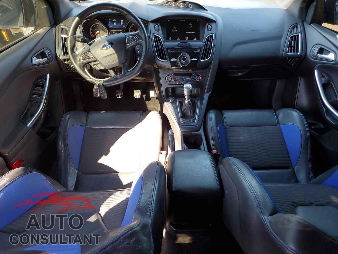 FORD FOCUS 2016 - 1FADP3L98GL200986