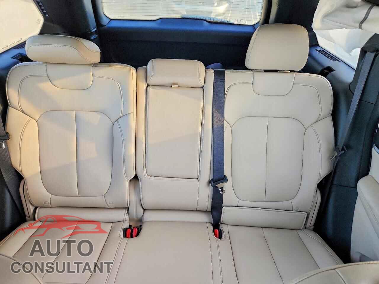 JEEP CHEROKEE 2025 - 1C4RJGBG7S8765640
