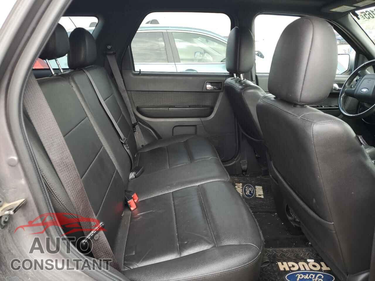FORD ESCAPE 2010 - 1FMCU9EG5AKD13560