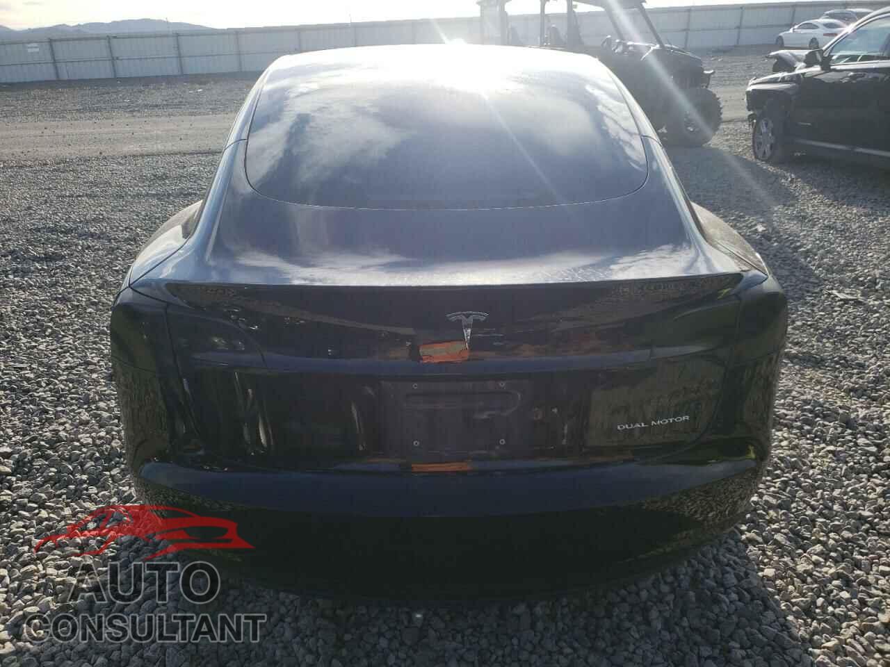 TESLA MODEL 3 2018 - 5YJ3E1EB0JF095967
