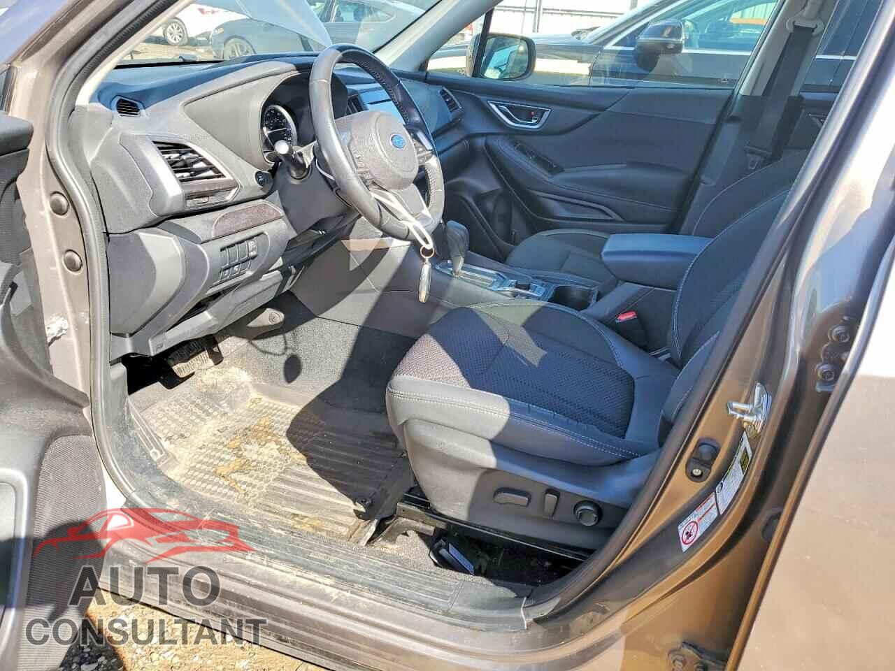 SUBARU FORESTER 2019 - JF2SKAGC2KH519310