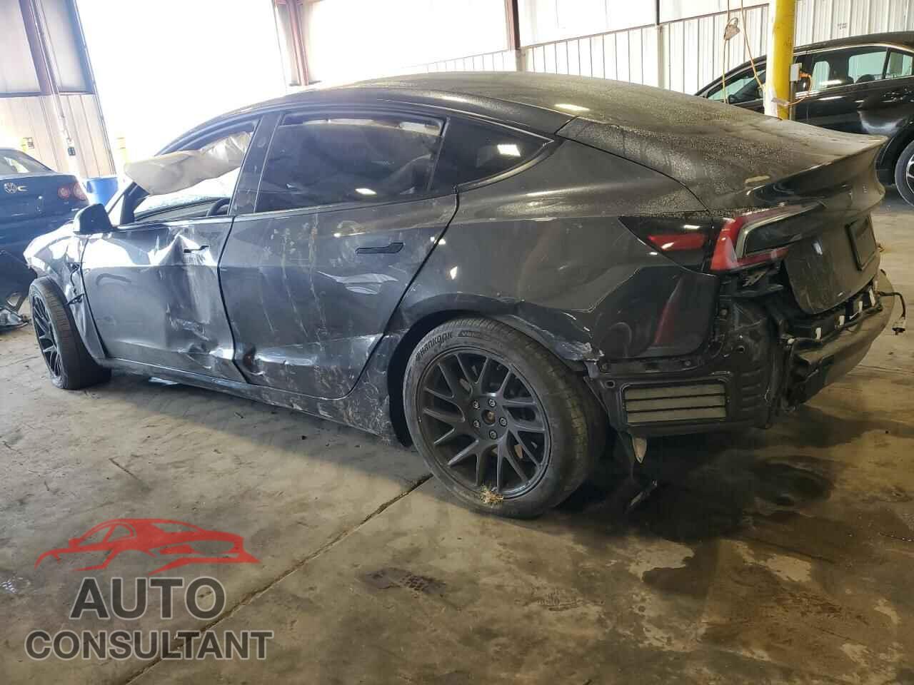 TESLA MODEL 3 2024 - 5YJ3E1EA8RF731263