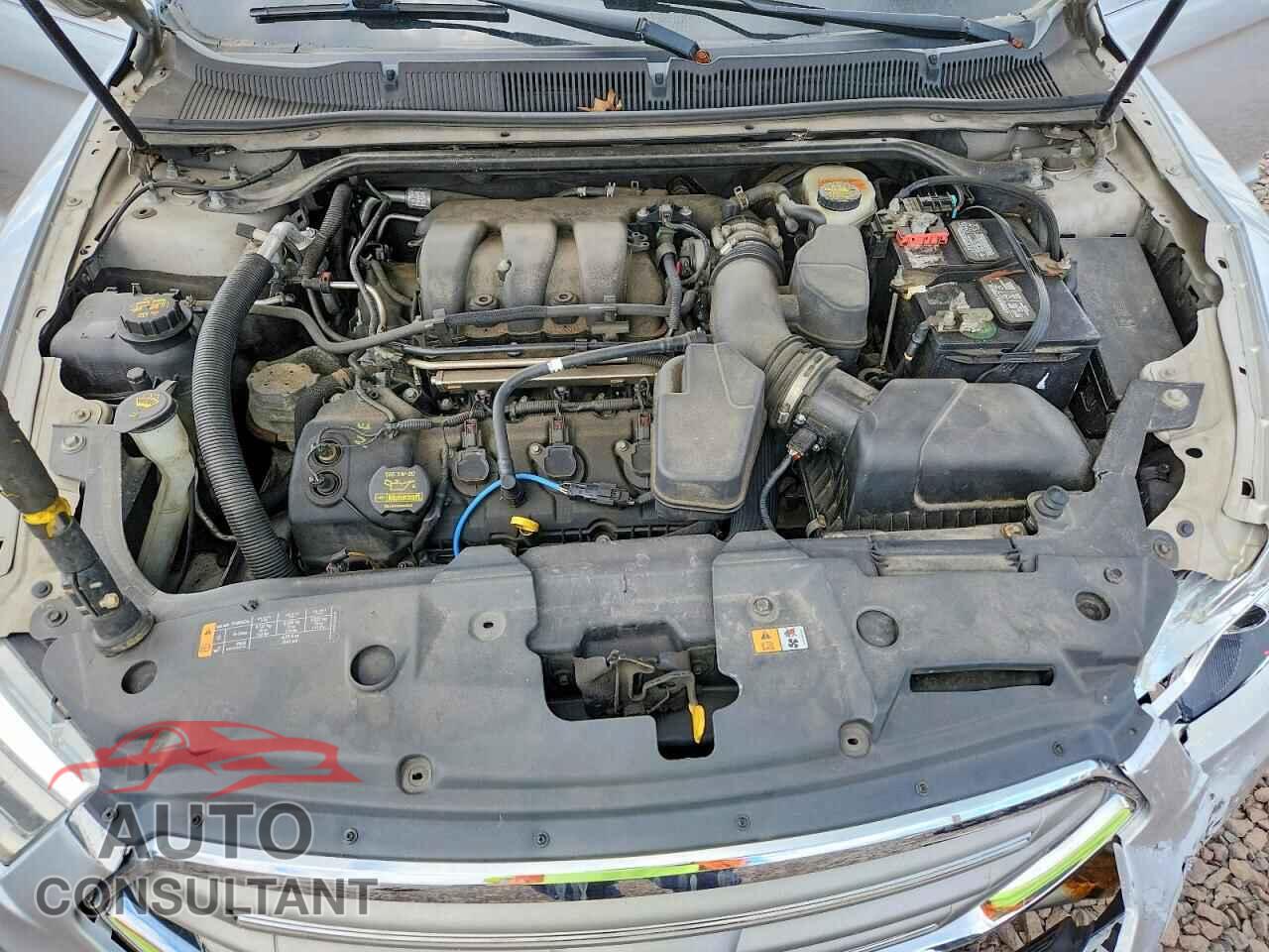 FORD TAURUS 2013 - 1FAHP2E88DG133956